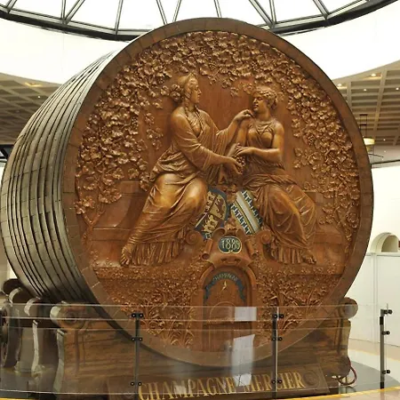 La Bulle Suspendue, Avenue De Champagne